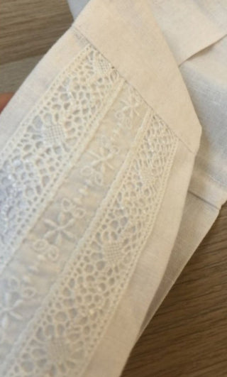 White embroidered detailed sash